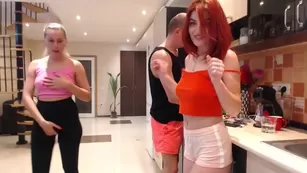 aly_alyce Chaturbate sexcams-24.com camgirls