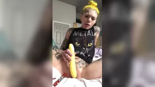 Sunny Hues casual vibrator мастурбация порно реальный секс