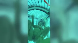 Dakota James Mirror on the bottom of the tanning bed !! Had to play with мой киска it was so hot snapchat premium порно реальный секс