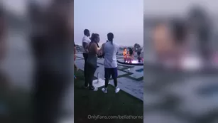 bellathorne had an amazing время workin Адалт вэбкамс чат для бесплатное порно реальный секс