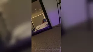 aprilmakenna filmed a whole секс tape it s about 15 17 mins long so Адалт вэбкамс чат для бесплатное порно