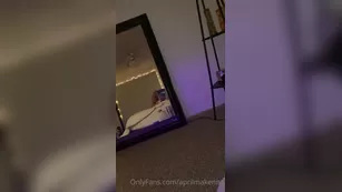 aprilmakenna filmed a whole секс tape it s about 15 17 mins long so Адалт вэбкамс чат для бесплатное порно