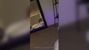 aprilmakenna filmed a whole секс tape it s about 15 17 mins long so Адалт вэбкамс чат для бесплатное порно