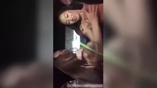 Allison Parker with friend flashing сиськи in car snapchat premium 2018/08/28 порно реальный секс