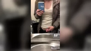 pennyspeni_ 07 11 2020 Jerking off on the Amtrak As I left the room where Адалт вэбкамс чат для бесплатное порно