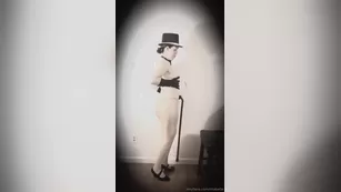 bellecalifornia 05 04 2019 5845090 Because the outfit goes with the era Адалт вэбкамс чат для бесплатное порно