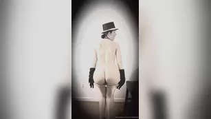 bellecalifornia 05 04 2019 5845090 Because the outfit goes with the era Адалт вэбкамс чат для бесплатное порно