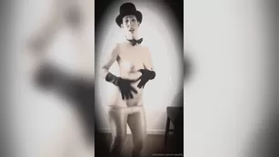 bellecalifornia 05 04 2019 5845090 Because the outfit goes with the era Адалт вэбкамс чат для бесплатное порно