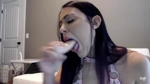 aleahjasmine leather slave leather chains collar g Адалт вэбкамс чат для бесплатное порно реальный секс