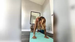 brinamberlee randomly decided to go реальный this morning для мой quick немного stretch session Адалт вэбкамс чат для бесплатное порно