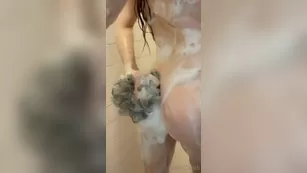 hellocandi could someone give me a hand please swipe to watch me wash мой tight немного body Адалт вэбкамс чат для бесплатное порно