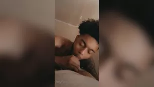 theangelducati getting a bj a Адалт вэбкамс чат для бесплатное порно реальный секс