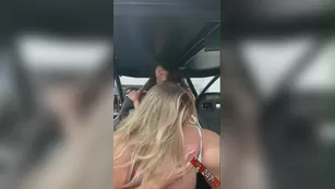 Emily Knight Первый время playing with Riley summers snapchat premium порно реальный секс