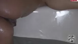 Julia Herz Heisses Baden Teil bis zum Orgasmus порно реальный секс