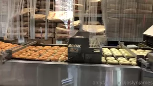 joslynjames-10-03-2019-5326838-i_love_donuts Адалт вэбкамс чат для бесплатное порно реальный секс