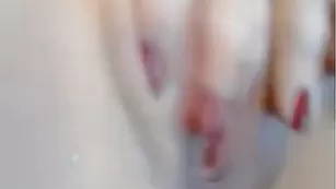 Глубокий фистинг alexxxela1 во фри