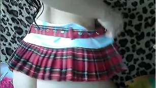 Рунетка megadetka трахает вагину самотыком