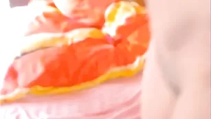 Заводная бестия rayssa69xxx смачно трахает задницу