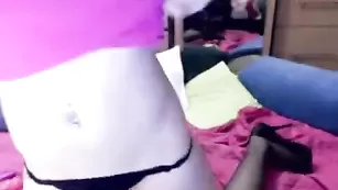 Топовая краля battylee трахнула очко фаллосом