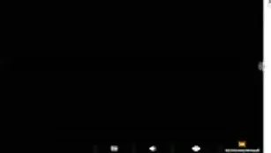 Блонда Diamond трахает брюнеточку страпоном