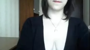 Прекрасная Sexiblack шалит с фаллосом