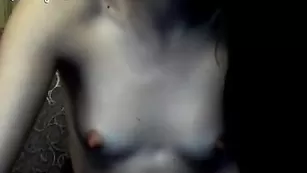 Русская искусница karishaaaa1 мнет сисечки