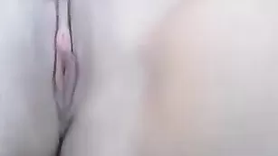 Грудастая цыпочка loverhia шалит в машине на природе