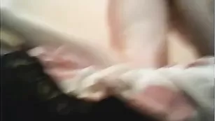 Русская давалка Юлька долбится в анальное отверстие