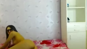 Виртуозная virtangel ласкает маленькие сиси