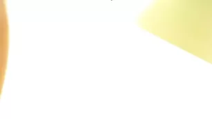 Грудастая блядь AmberCutie мастурбирует киску