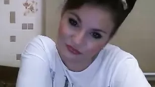 Импозантная xxxmargo мнет пышные сиськи