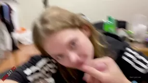 Dani Lynn сосет dick чат для бесплатное порно реальный секс