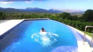 hollymcguire_WAM SwimmingInLatex LatexCatsuit GettingWetWithLatex InfinityPool_1516031 Адалт вэбкамс чат для бесплатное порно