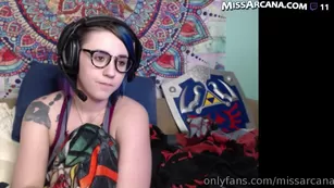 missarcana-15-06-2019-7643888-if_you_didn_t_know_i_live_stream_on_twitch_sometimes_)_tonight_i_played_cadence_of_hyrule_ Адалт вэбкамс чат для бесплатное порно реальный секс