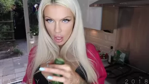 harleylavey cum salad Адалт вэбкамс чат для бесплатное порно реальный секс