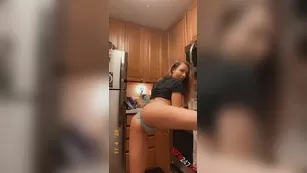 Karla Kush дразнит & standing киска fingering at night snapchat premium 2020/04/11 порно реальный секс