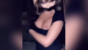 rileyreidx3 help i ve been kidnpapped please help (i m a naughty девушка who does whatever i can to satis Адалт вэбкамс чат для бесплатное порно реальный секс