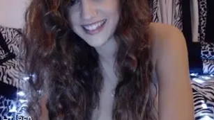 Skitty MFC SkitKat curly & busty camgirl w/ Hitachi free girls