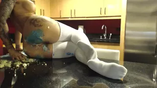 harleylavey cake crush fetish eating ass Adult Webcams free manyvids porn free girls