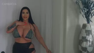 KORINA KOVA exposed∶ an erotic story