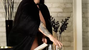 Evil Queen Секс Toy Spell