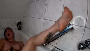 lunaticminx das etwas andere badewannen free girls mit kleinen bunten chat for free Adult Webcams porn