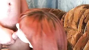 Рыженькая куколка делает качественный минет