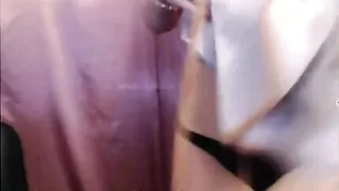 Озорная танцовщица Mary777 ласкает красивые сиськи