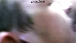 Чудесная малышка YouTubed делает минет в позе 69