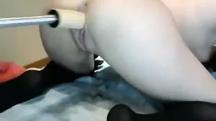 Знойная бестия wetsis ебет пизду фак машиной