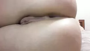 Желанная стерва зацценила красивый анус LeraRatedX