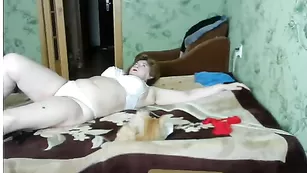 Старушка LUSI77709 позирует в нижнем