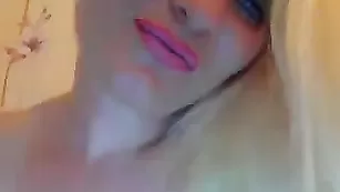 Шальная девица XXXBlonda трахнула бритую вагину