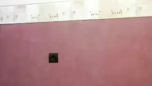 Красивая малая moon_for_you разминает сиси